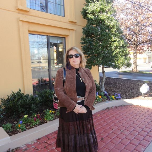 Meet your Posher, Susan - Picture 1 of 1
